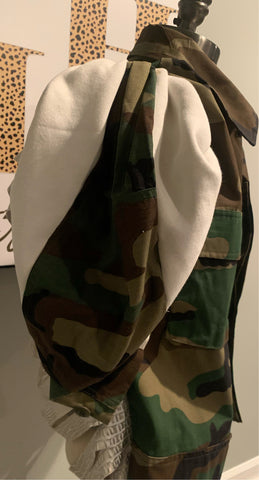 WHITE SLASHED PATCHED CAMO HODDIE